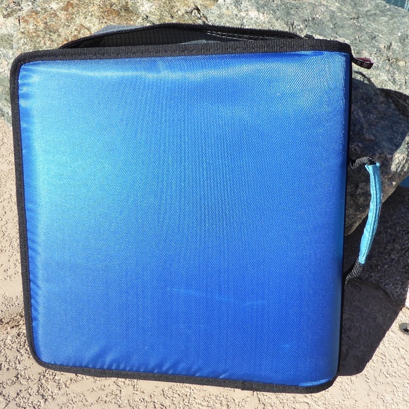 Case It Blue Binder School Paper Organizer with Strap - Picture 2 of 9